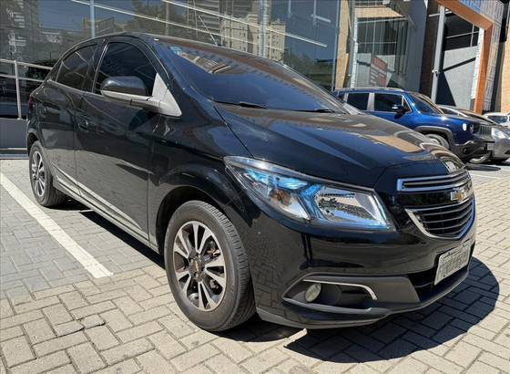 CHEVROLET ONIX 1.4 MPFI LTZ 8V FLEX 4P MANUAL CHEVROLET ONIX 1.4 MPFI LTZ 8V FLEX 4P MANUAL